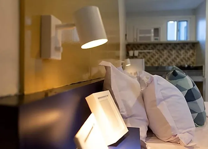 Hive -netflix,400mbps Wi-fi 4*