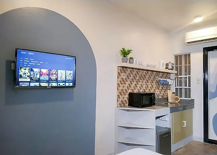 ホテル Hive -netflix,400mbps Wi-fi マニラ市